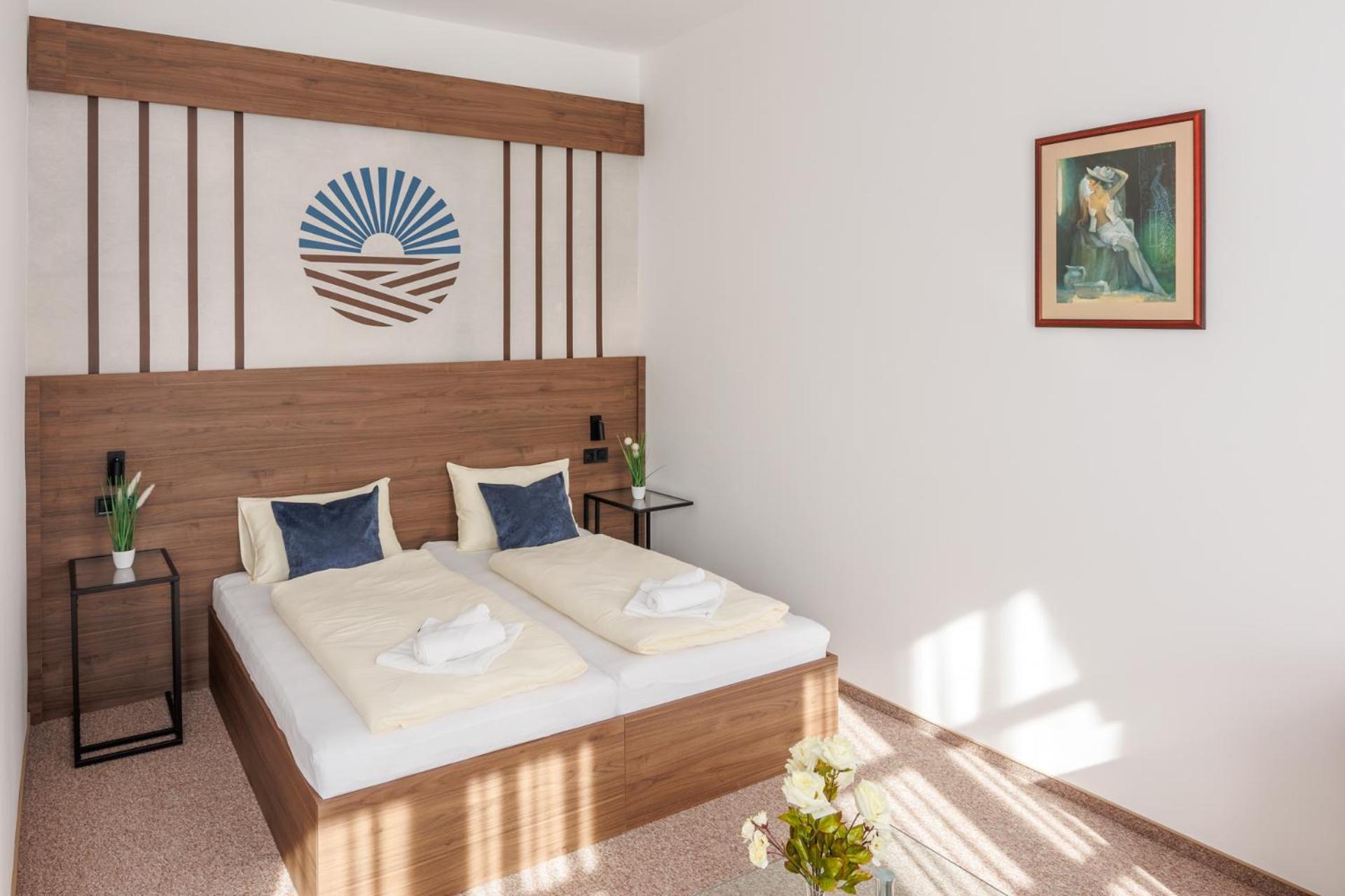 100 Eves Fogado Bed and Breakfast Szatymaz Buitenkant foto
