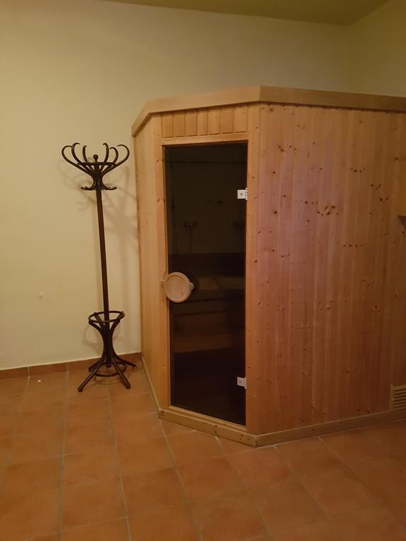 100 Eves Fogado Bed and Breakfast Szatymaz Buitenkant foto
